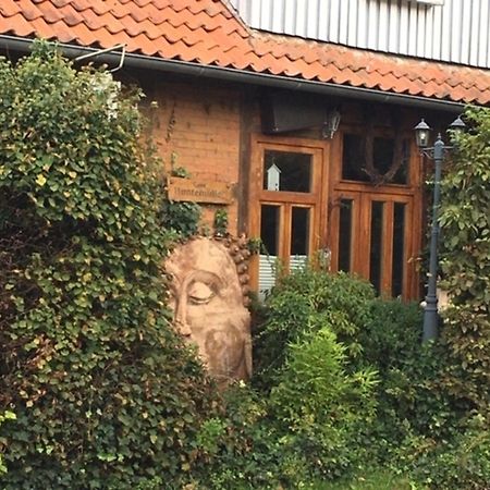 Grosse Hobbithoehle Mit Gemeinschaftsgarten Neustadt am Rubenberge Ngoại thất bức ảnh