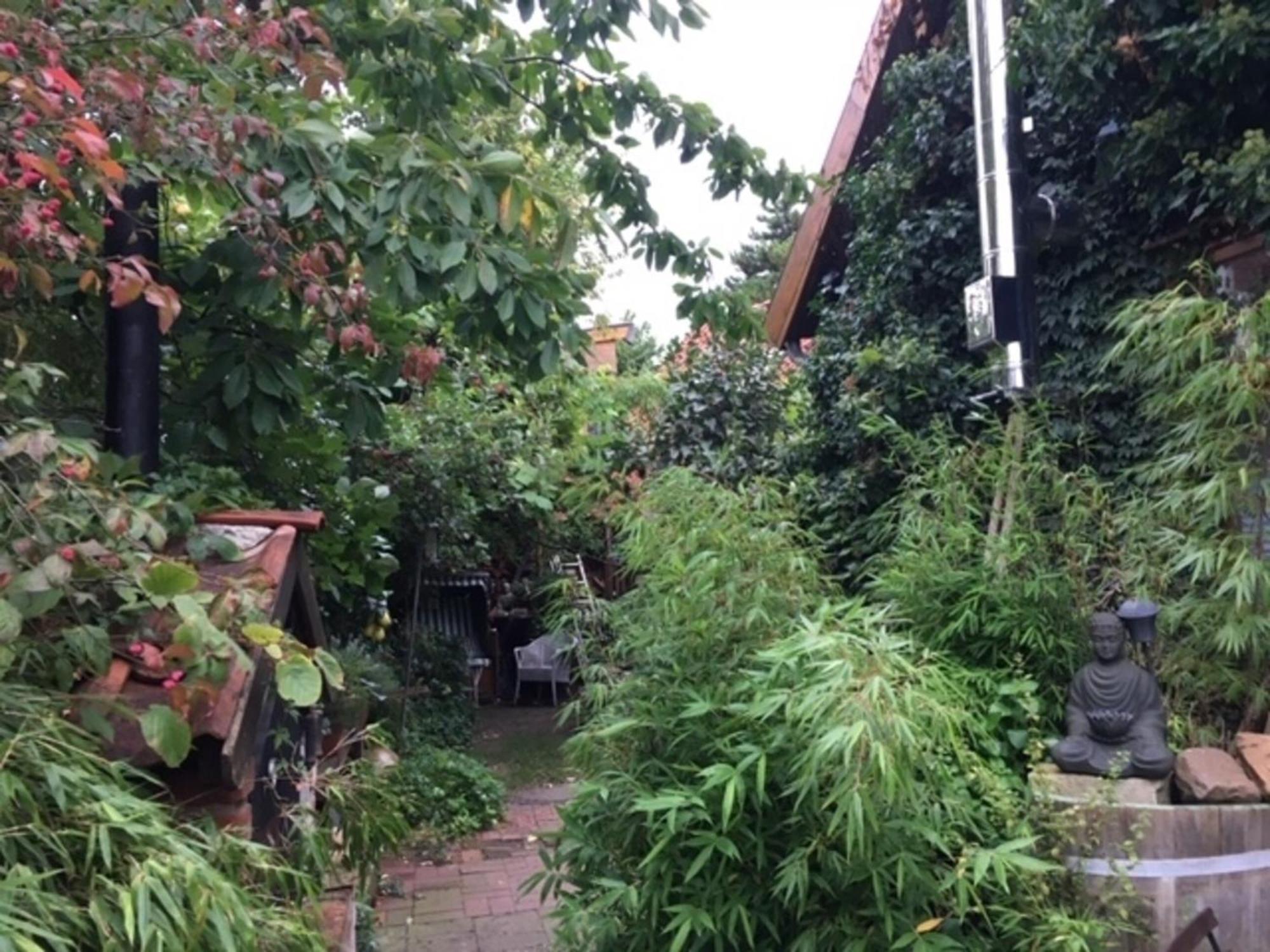 Grosse Hobbithoehle Mit Gemeinschaftsgarten Neustadt am Rubenberge Ngoại thất bức ảnh