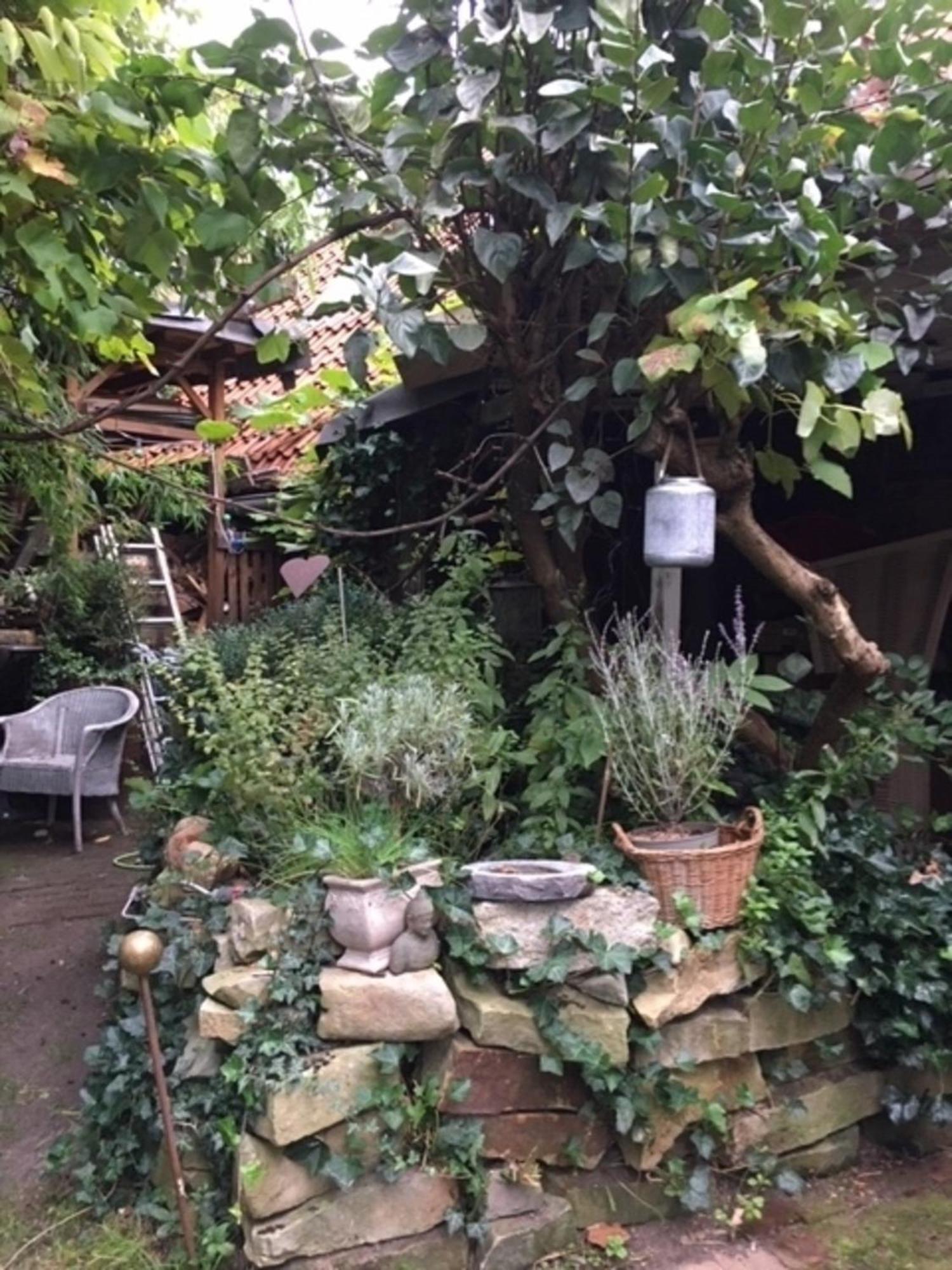 Grosse Hobbithoehle Mit Gemeinschaftsgarten Neustadt am Rubenberge Ngoại thất bức ảnh