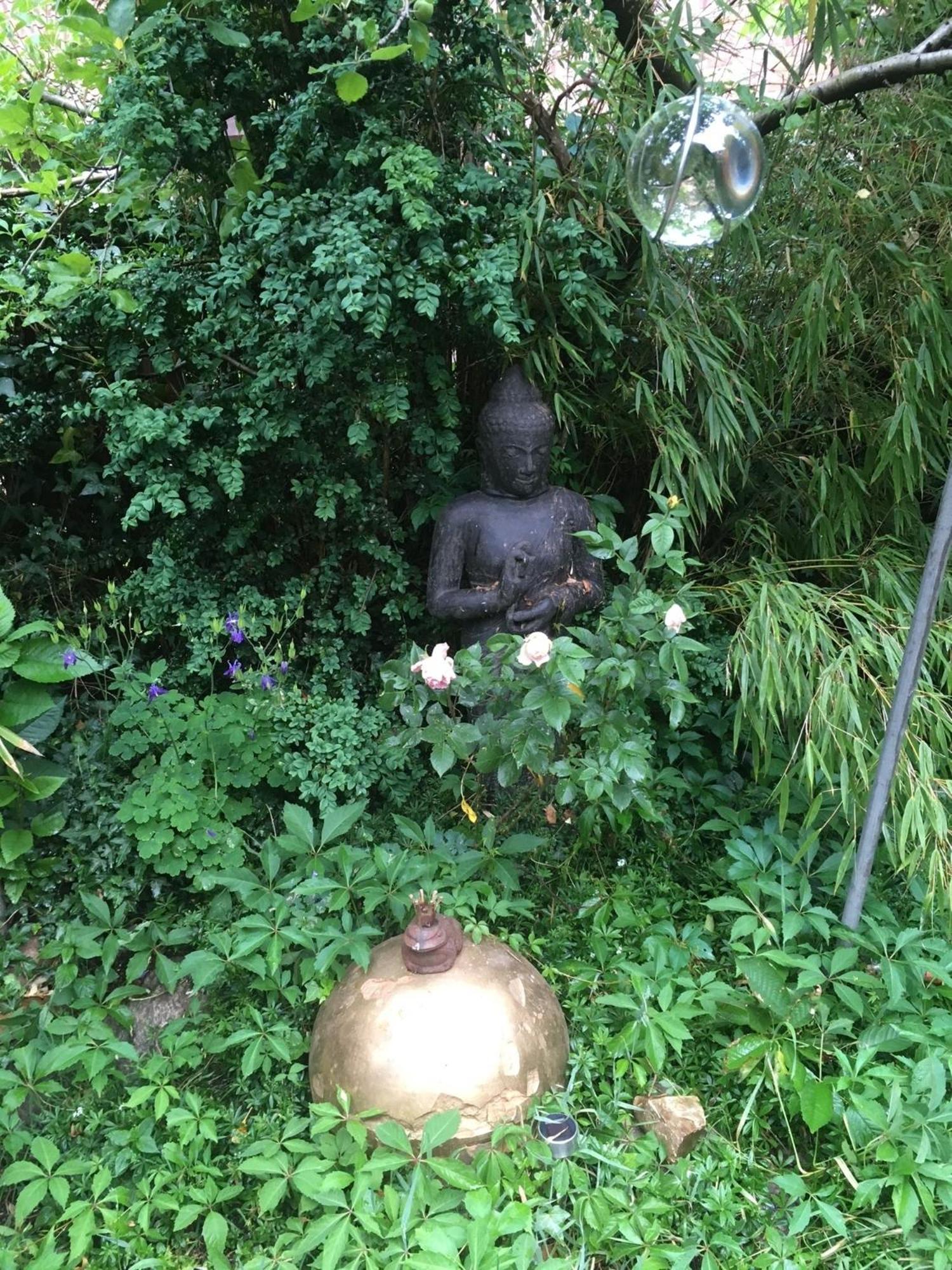 Grosse Hobbithoehle Mit Gemeinschaftsgarten Neustadt am Rubenberge Ngoại thất bức ảnh